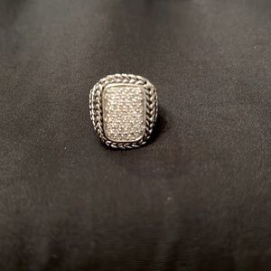Premier design ring